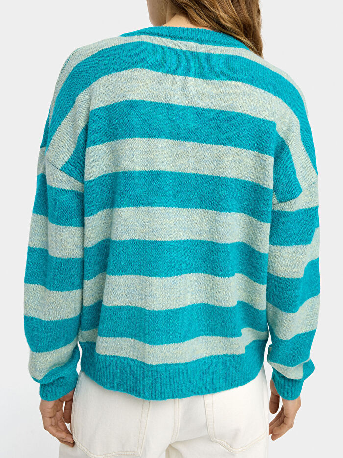 Çizgili Örme Kazak