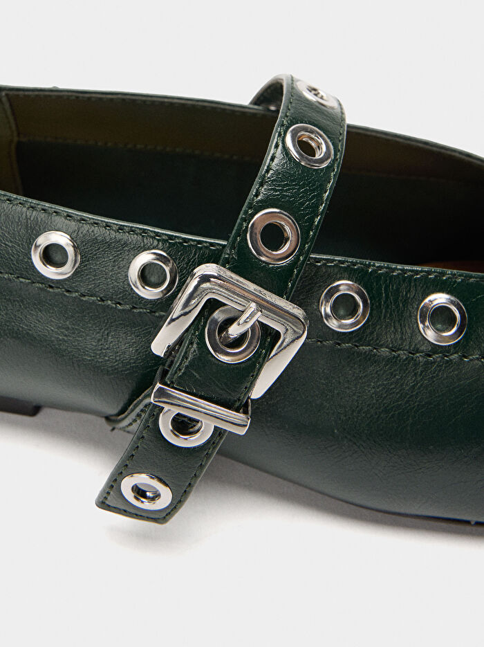 Zımba Detaylı Babet