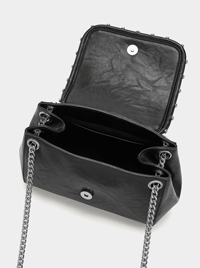 Kapaklı ve Zımbalı Omuz Çantası