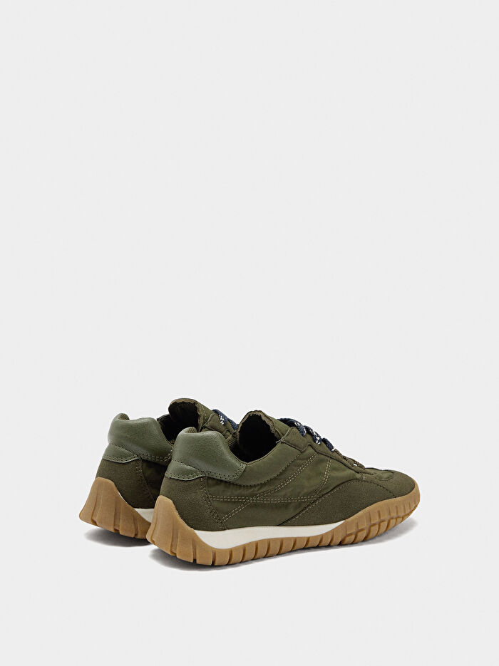 Tek Renkli Spor Ayakkabı