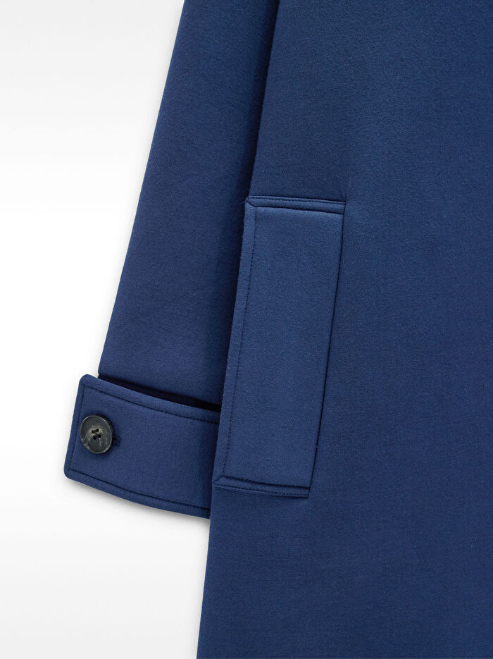 Yumuşak Dokulu ve Astarlı Trençkot