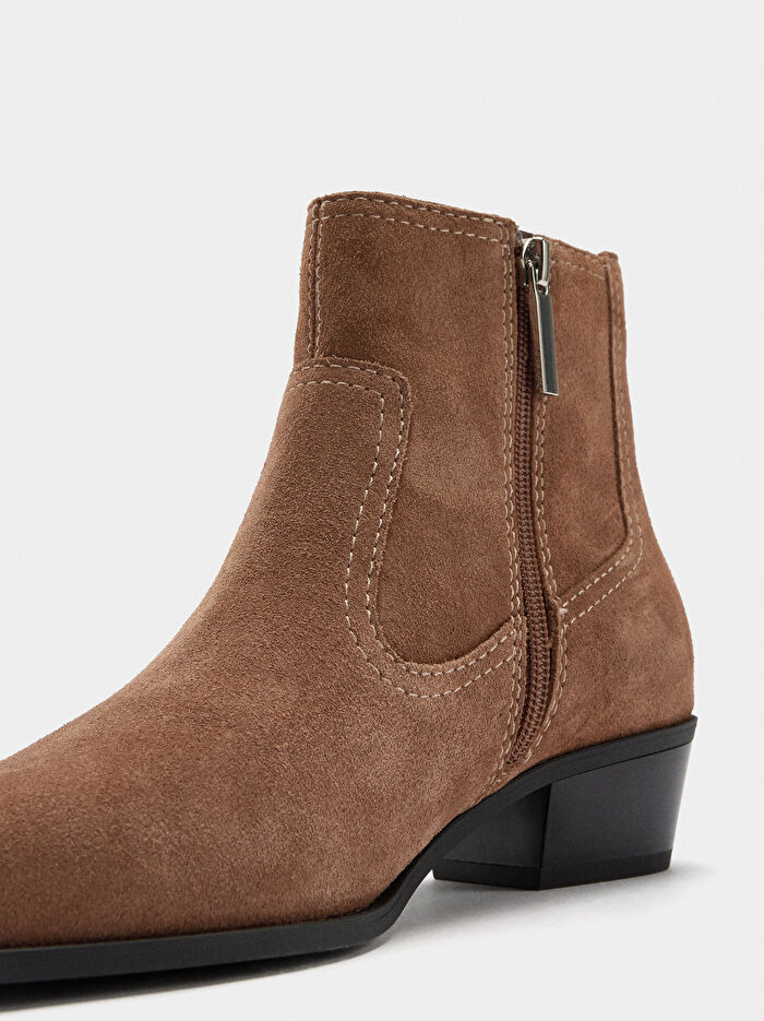 Dikiş Detaylı Süet Deri Bot