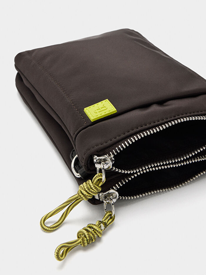 Teknik Kumaş Çapraz Askılı Çanta