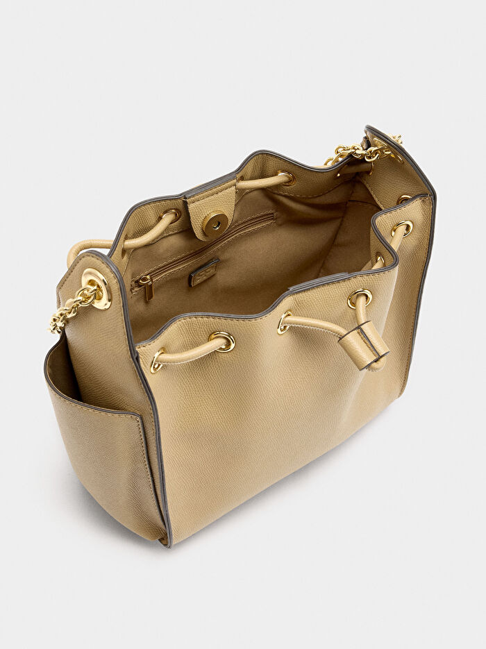 Dokulu ve Zincir Askılı Bucket Çanta