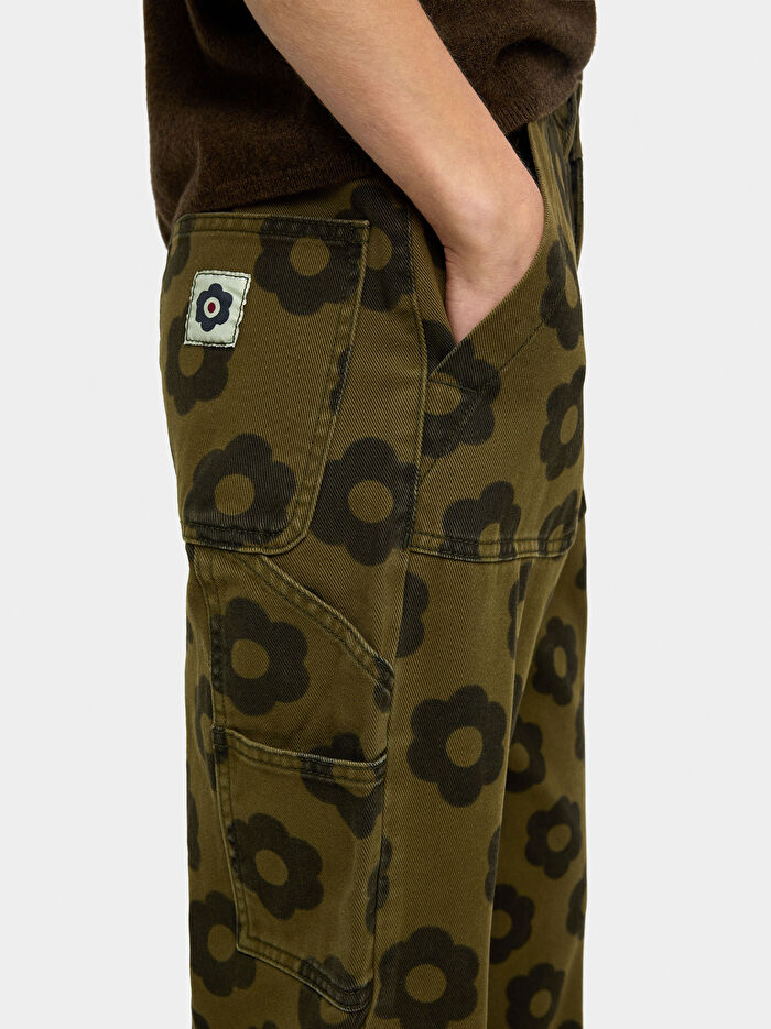 Çiçek Desenli Kot Pantolon