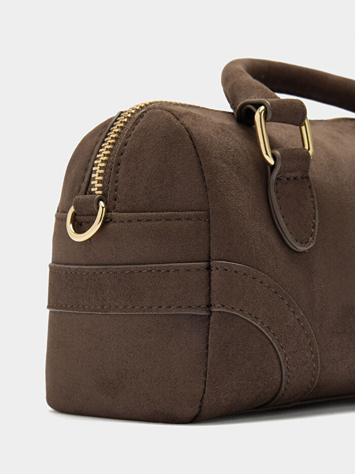 Charm'lı Deri Efektli Tote Çanta