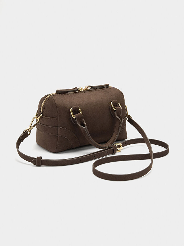 Charm'lı Deri Efektli Tote Çanta