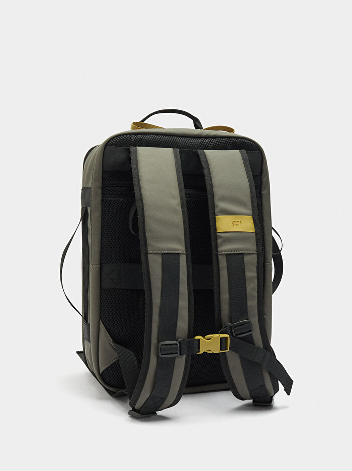 Kontrastlı Düz Kabin Sırt Çantası