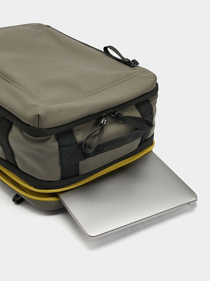 Kontrastlı Düz Kabin Sırt Çantası