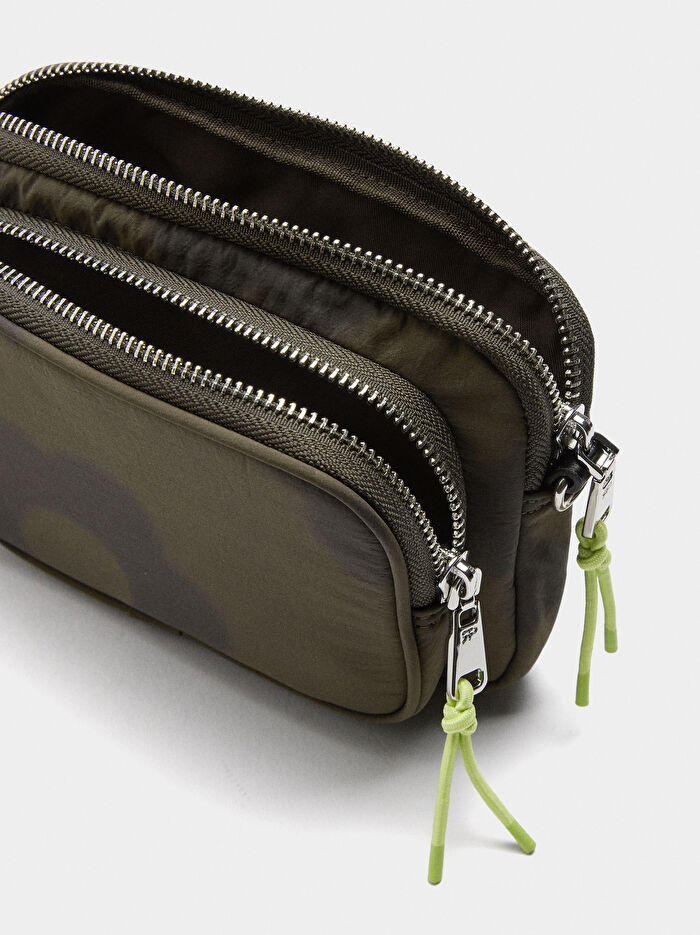 Teknik Kumaş Çiçek Desenli Çok Amaçlı Çanta