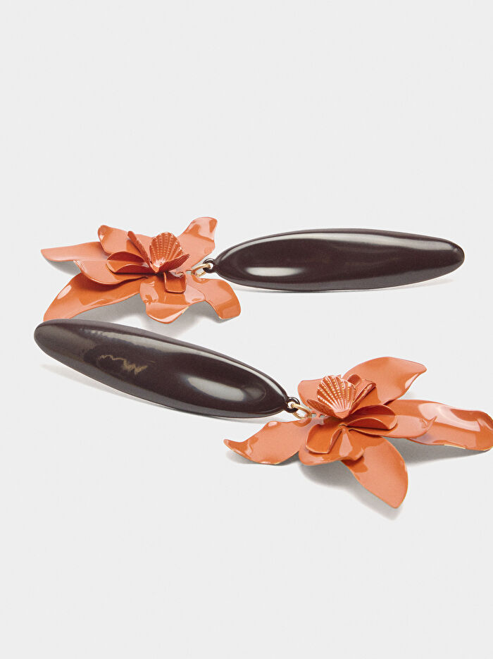 Mine Kaplı Maxi Çiçek Küpe