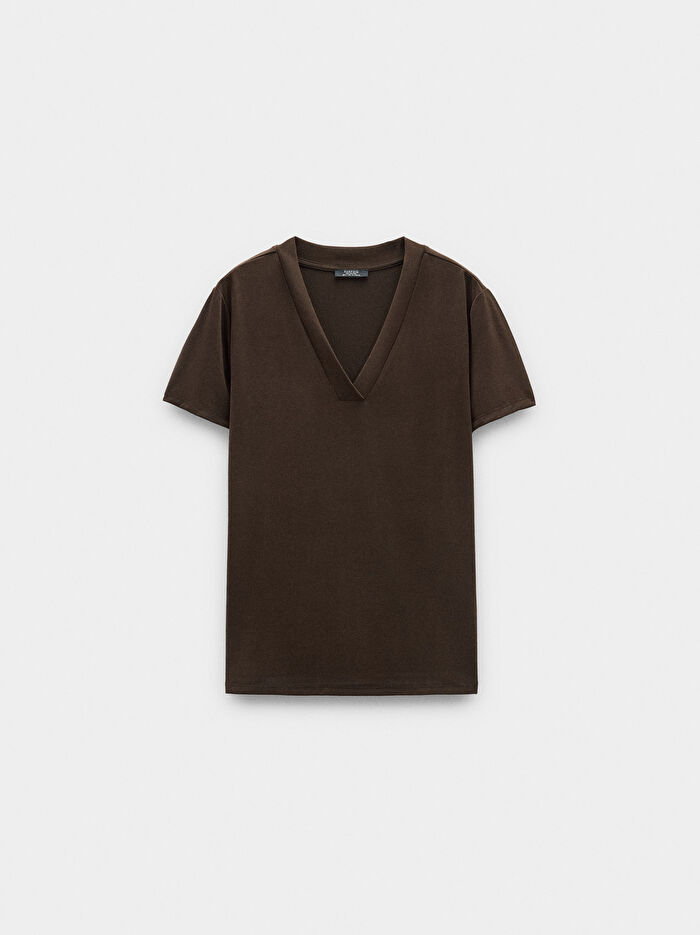 V-Yaka Basic T-shirt