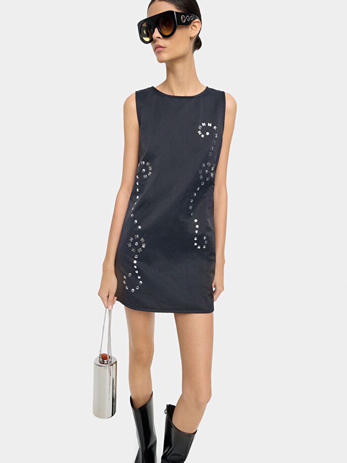 Parlak Detaylı Kısa Elbise