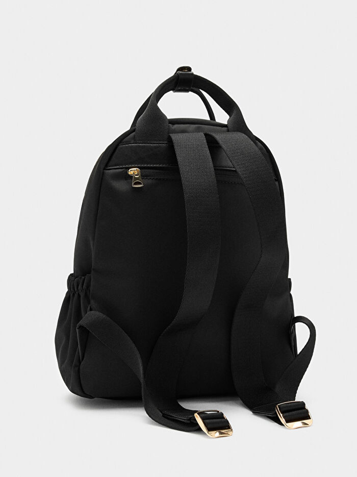 Kalp Charm'lı Teknik Kumaş Sırt Çantası