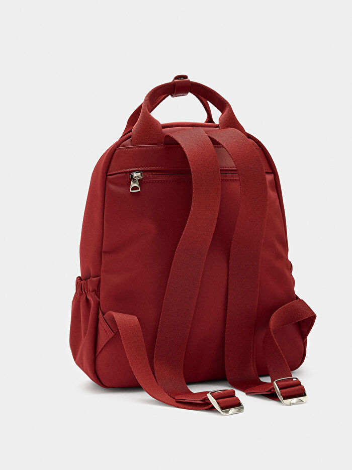 Kalp Charm'lı Teknik Kumaş Sırt Çantası