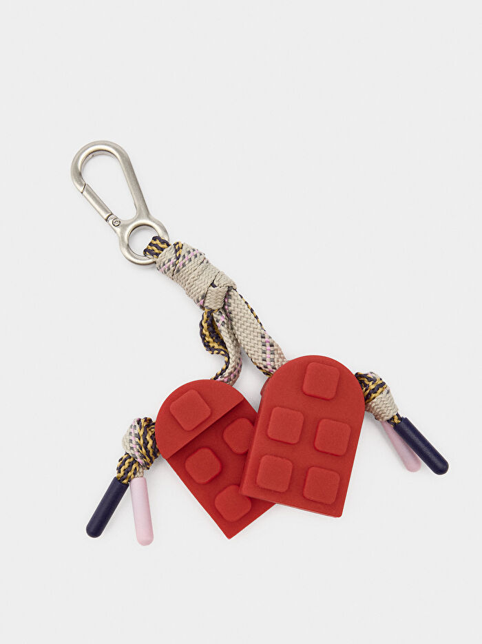 Kalp Charm'lı Teknik Kumaş Sırt Çantası