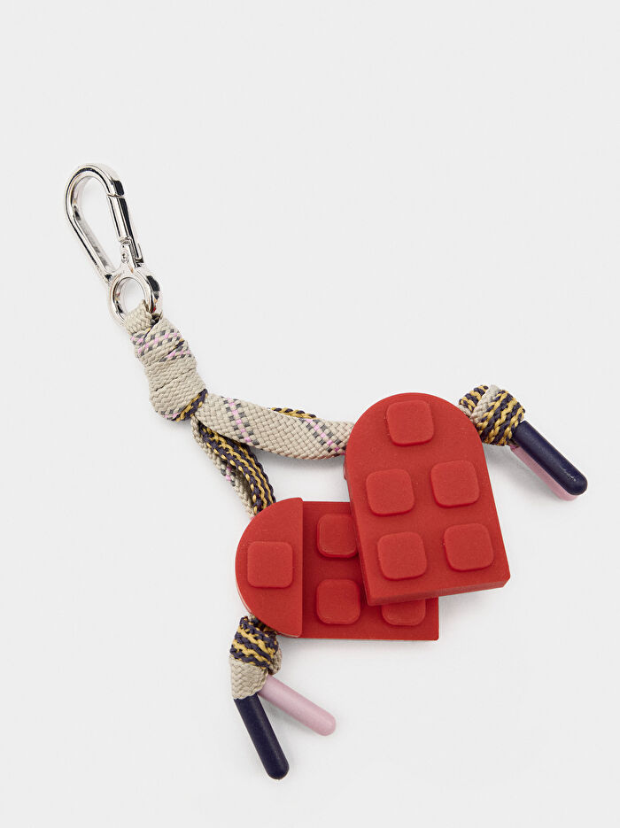 Kalp Charm'lı Teknik Kumaş Sırt Çantası