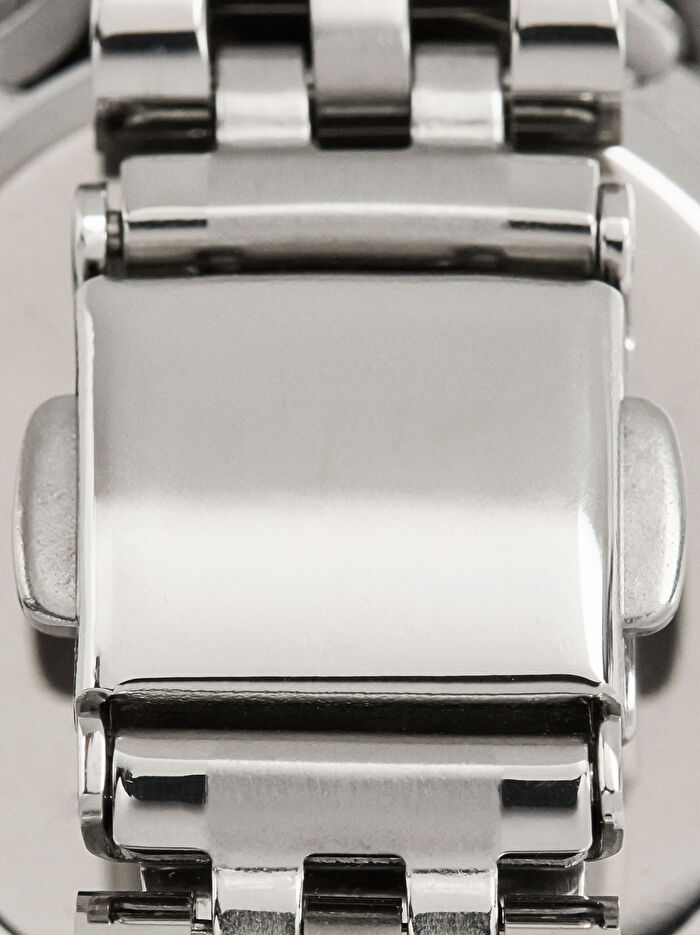 Paslanmaz Çelik Kordonlu Yuvarlak Saat