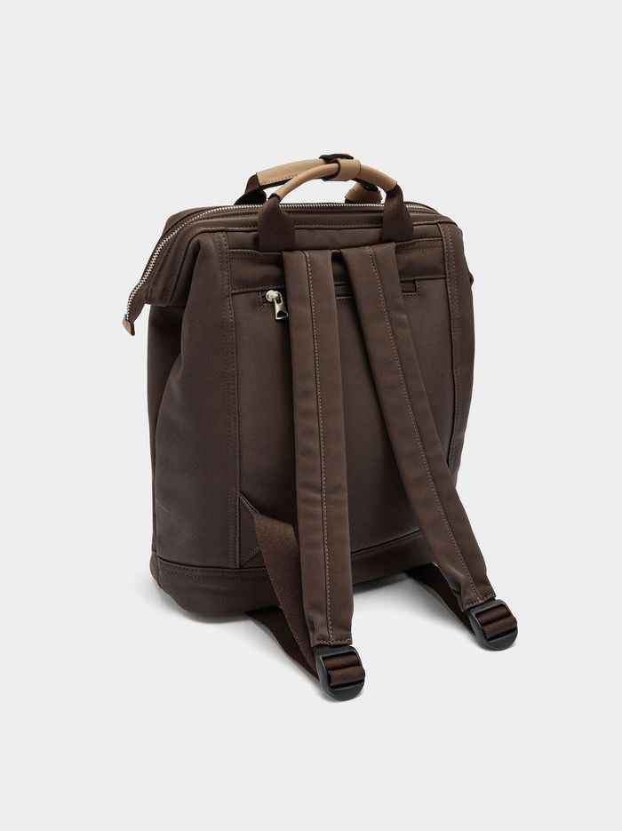 Charm'lı 14 İnç Laptop Sırt Çantası