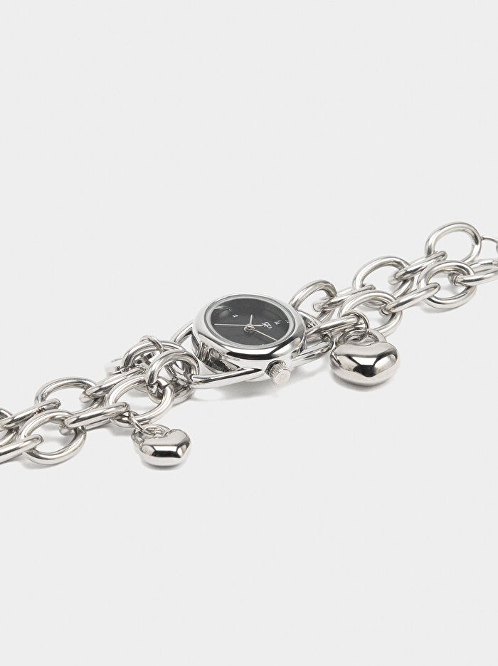 Kalplerle Süslenmiş Zincirli Bileklik