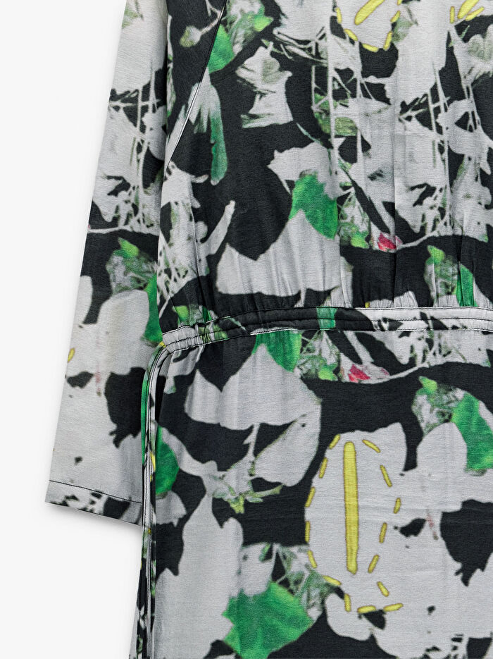 Çiçek Desenli Midi Elbise