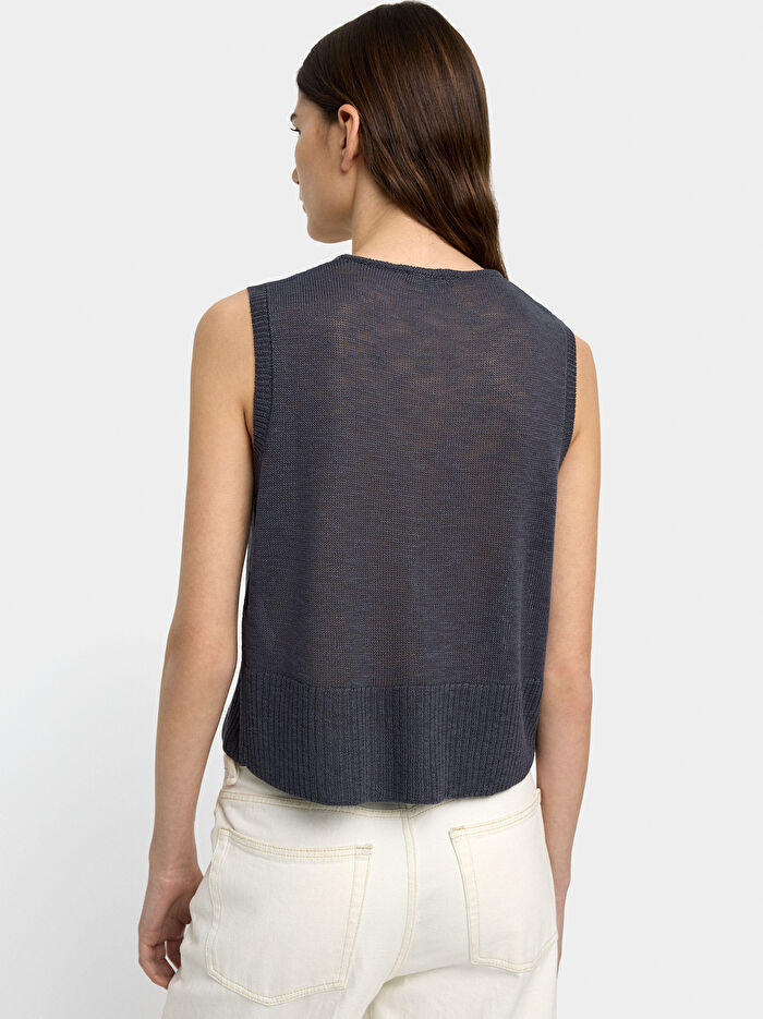 Düğmeli Örme Yelek