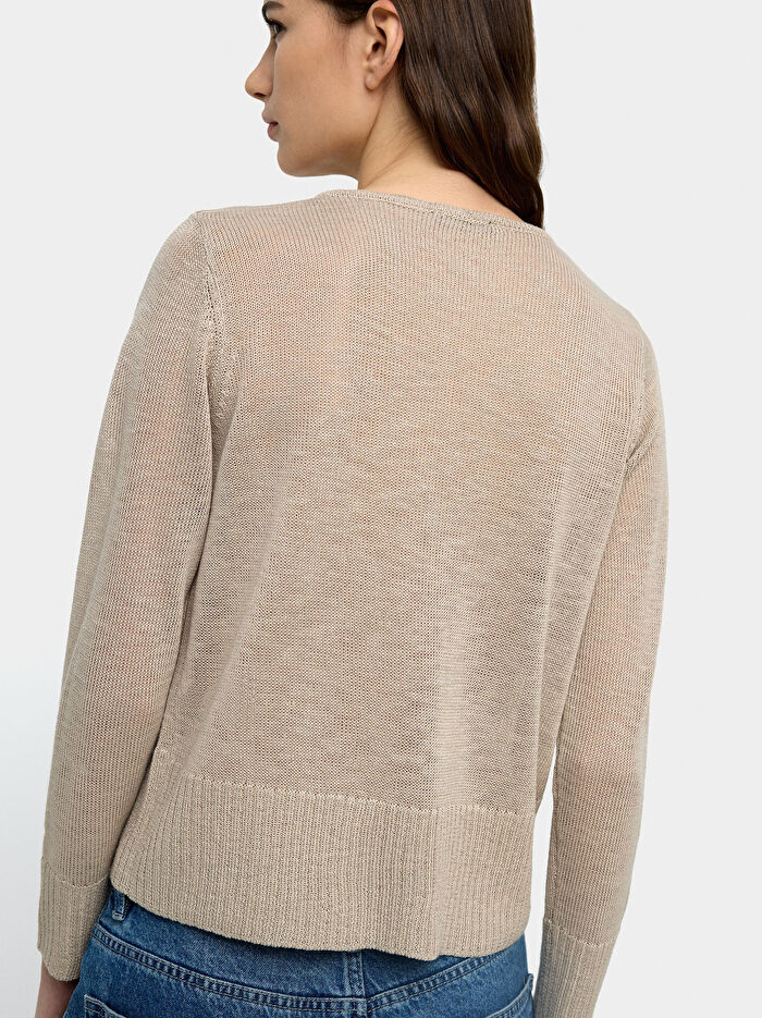 Yarı Şeffaf Örme Kazak