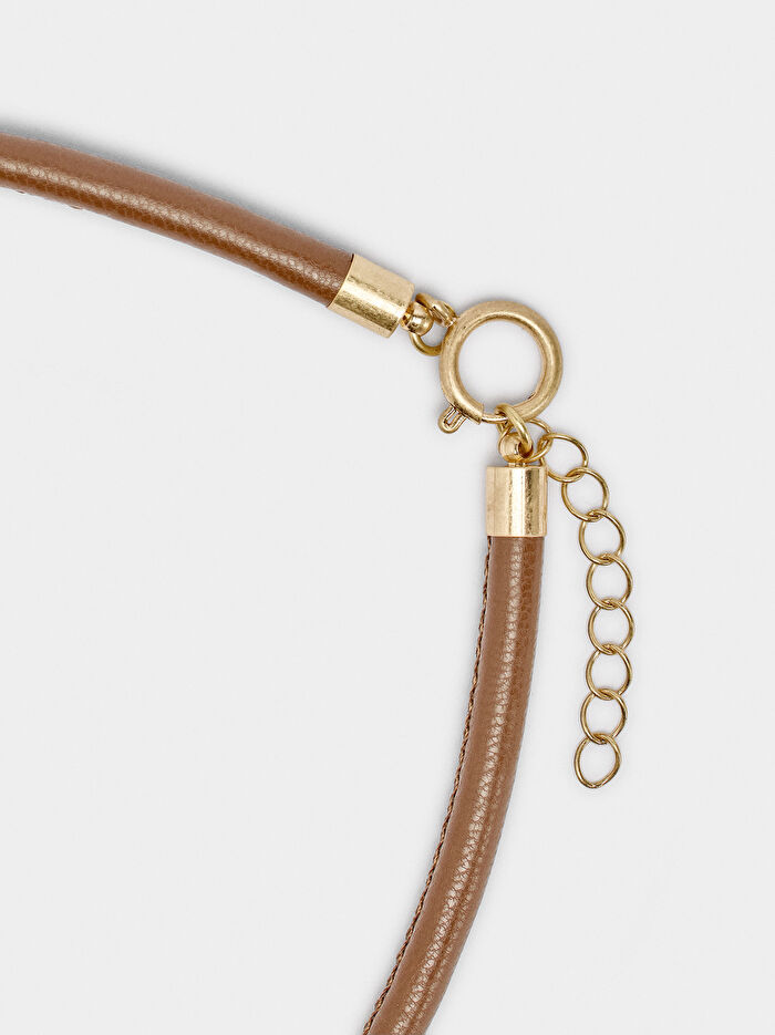 Kalp Charm'lı Kordon Kolye