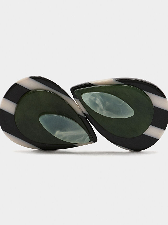 Resin Çizgili Oval Küpe