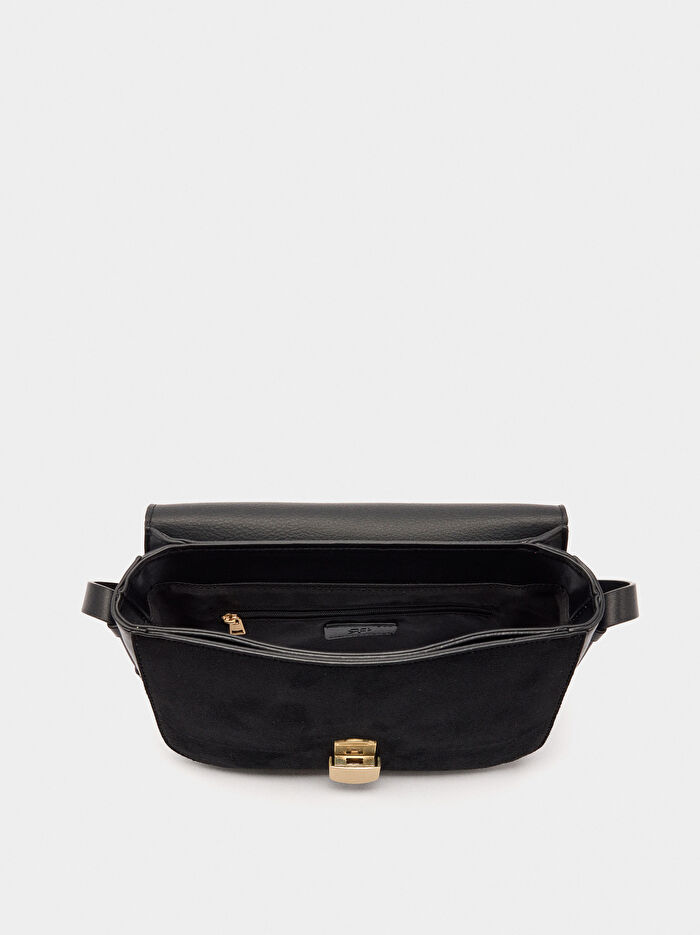 Kapaklı Deri Efektli Çapraz Çanta