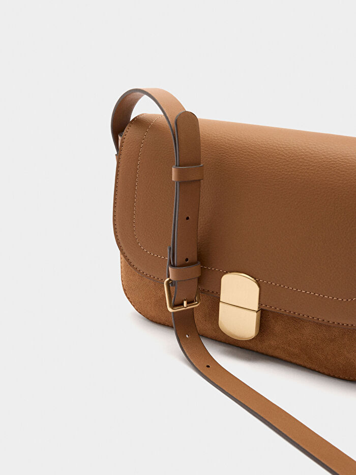 Kapaklı Deri Efektli Çapraz Çanta