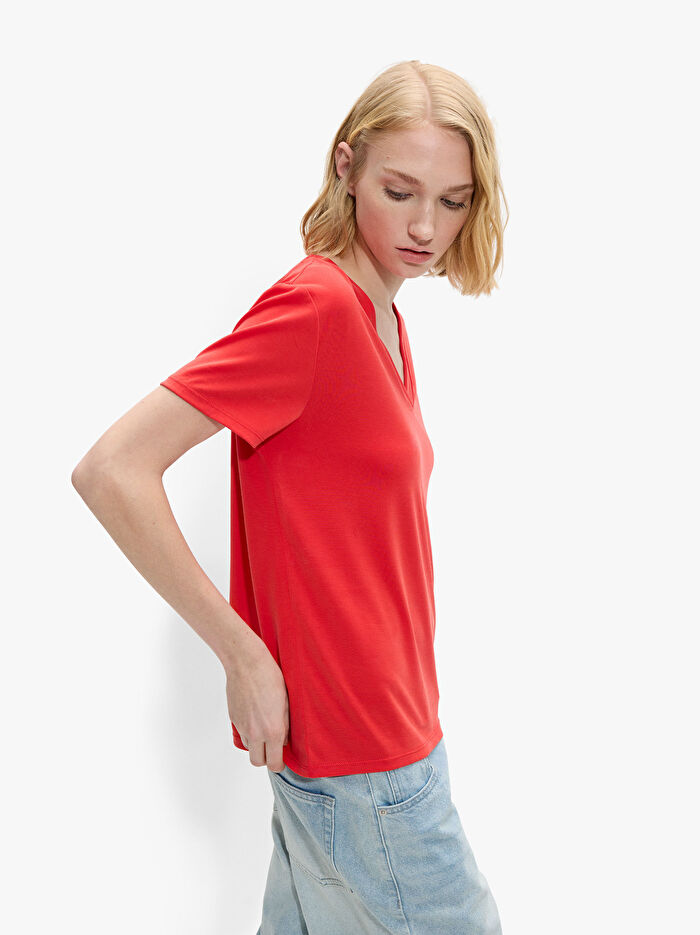 V-Yaka Basic T-shirt