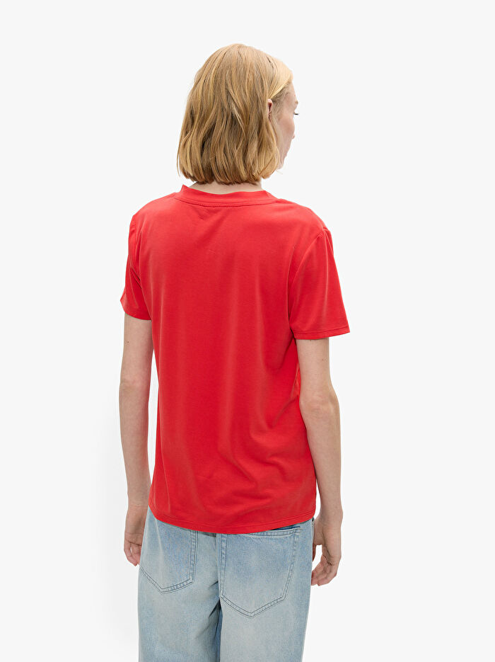 V-Yaka Basic T-shirt