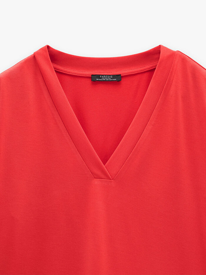 V-Yaka Basic T-shirt