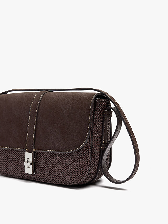 Hasır Efektli Kapaklı Çapraz Çanta