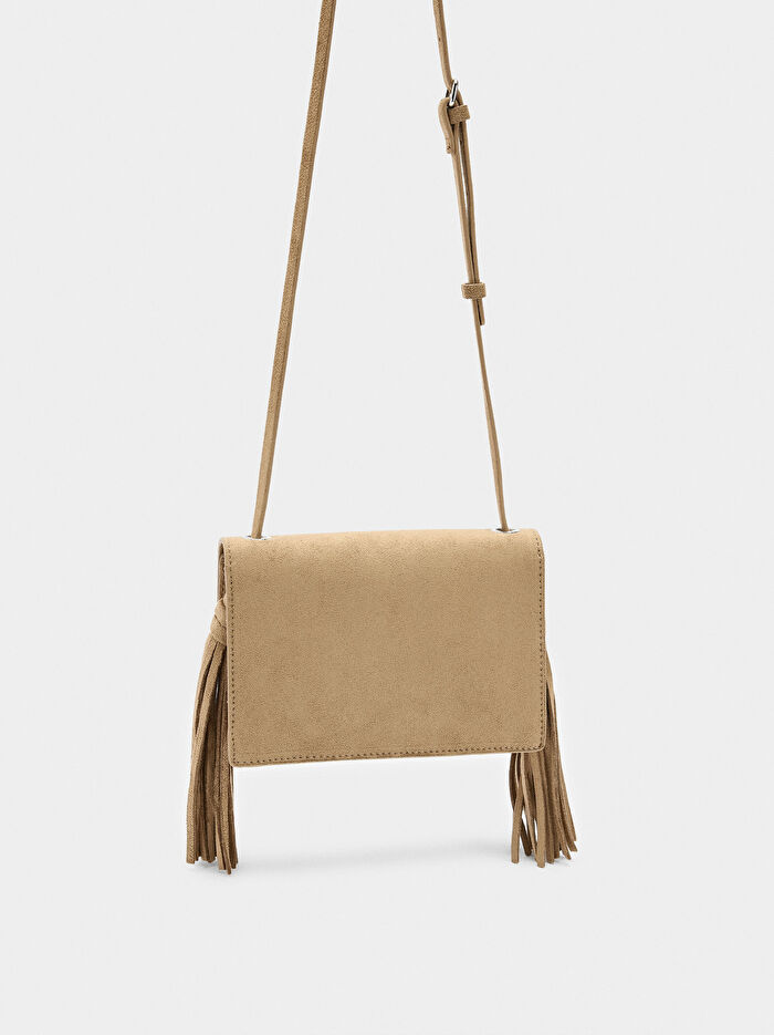 Zımba Detaylı Püsküllü Çapraz Çanta