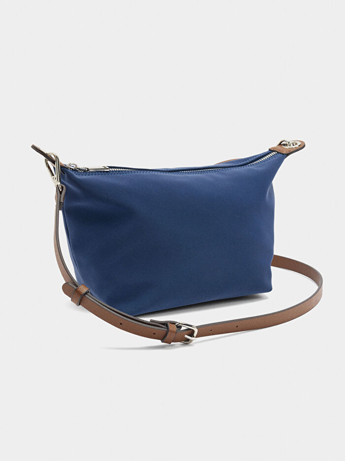 Charm'lı Yumuşak Dokulu Omuz Çantası