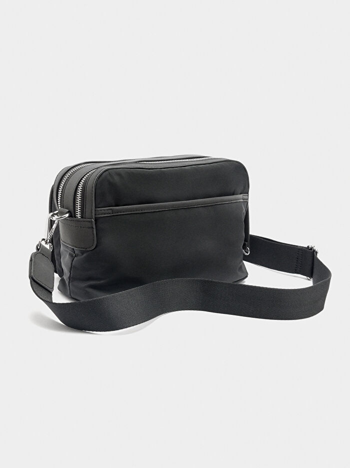 Kapaklı Teknik Kumaş Çapraz Askılı Çanta