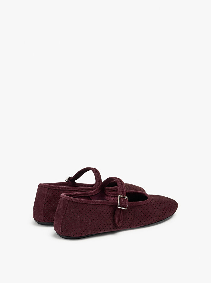 Kayışlı ve Tokalı Deri Babet