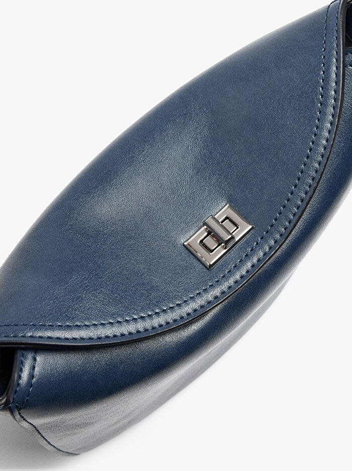 Kapaklı Çapraz Askılı Çanta