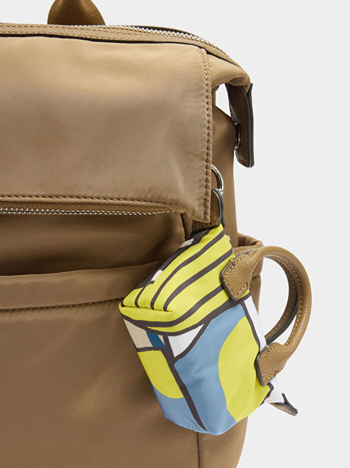 Charm'lı 14 İnç Laptop Sırt Çantası