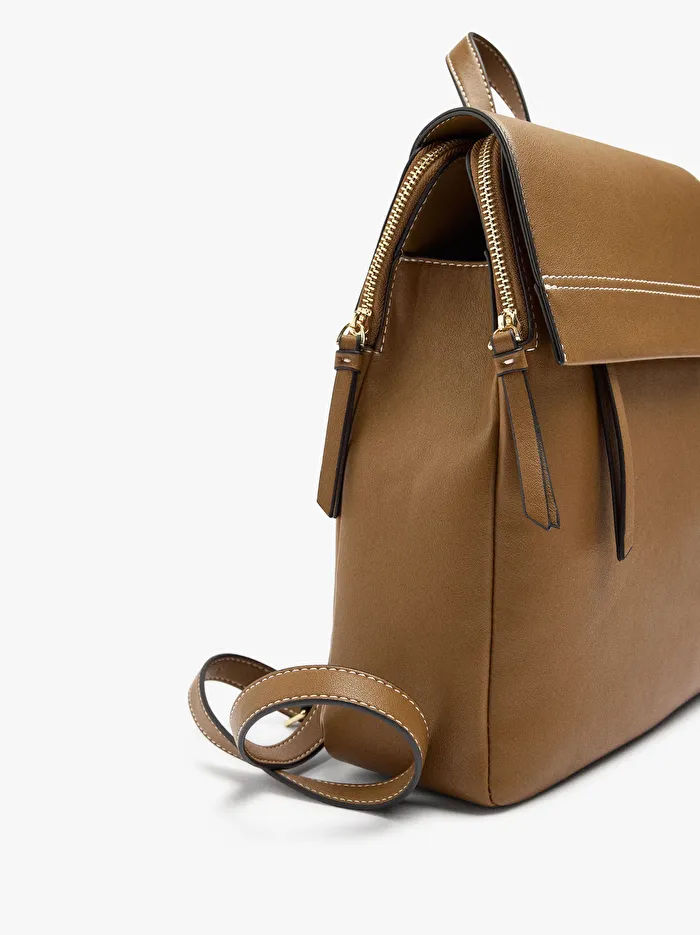 Kapaklı Sade Sırt Çantası