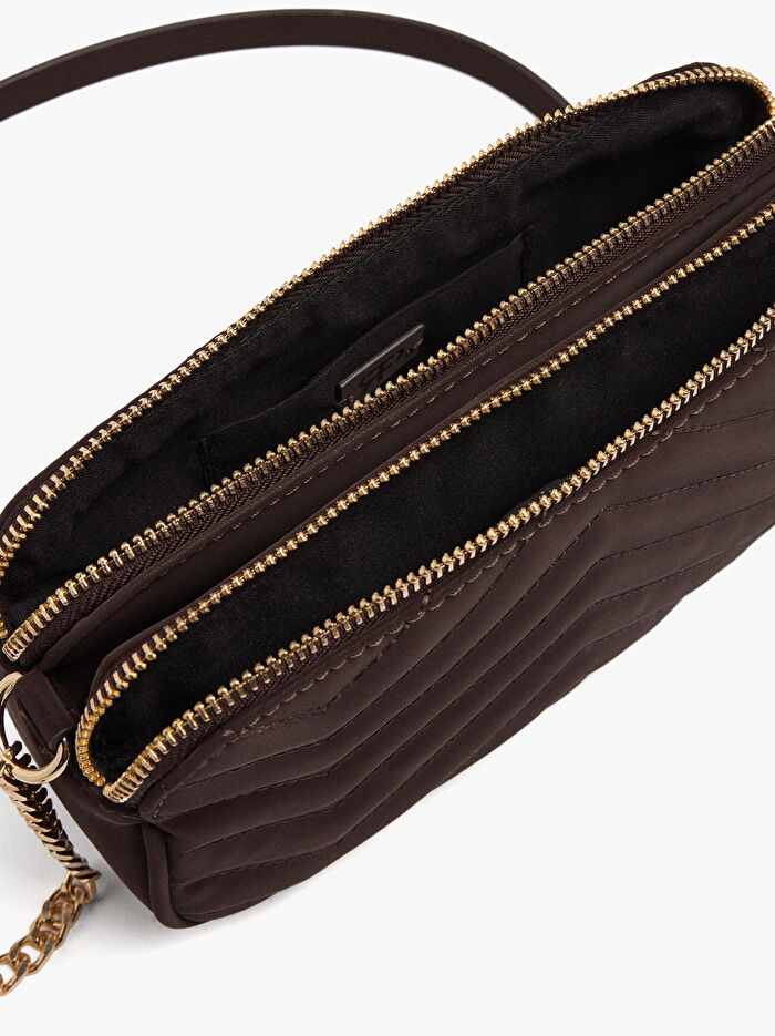 Zincirli Kapitone Çanta