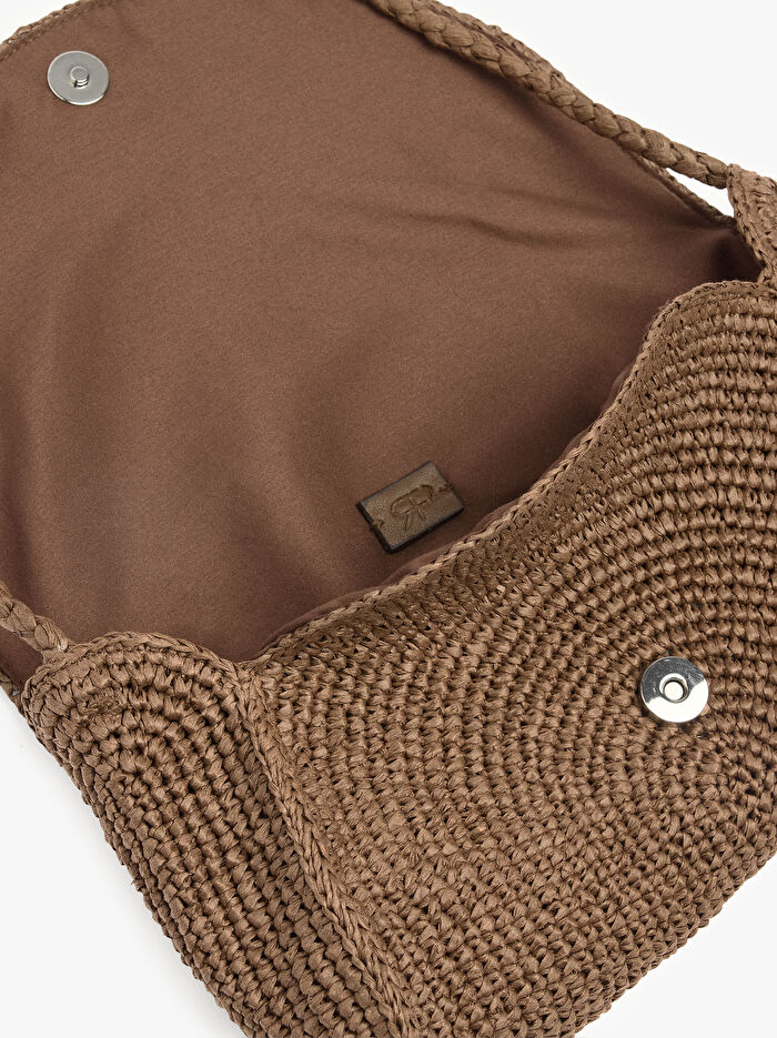 Hasır Efektli Kapaklı Çapraz Çanta