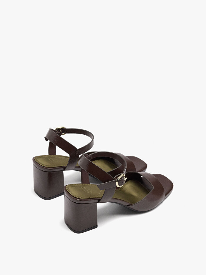 Kalın Topuklu Sandalet