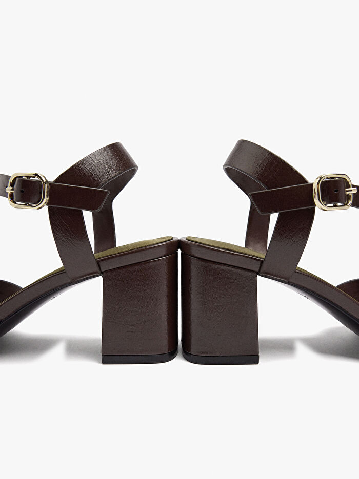 Kalın Topuklu Sandalet