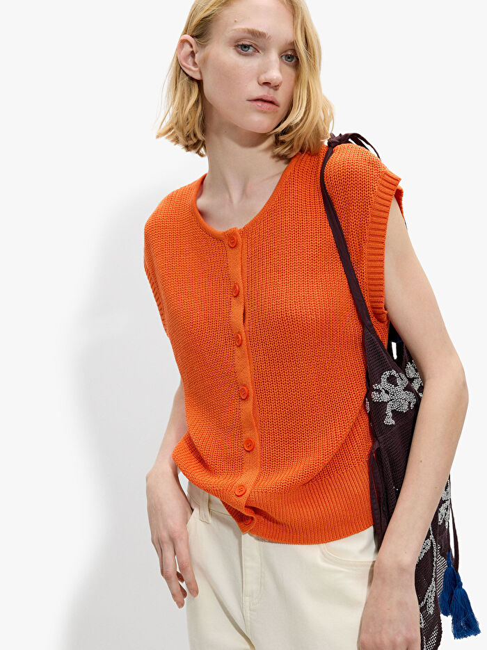 Düğmeli File Yelek