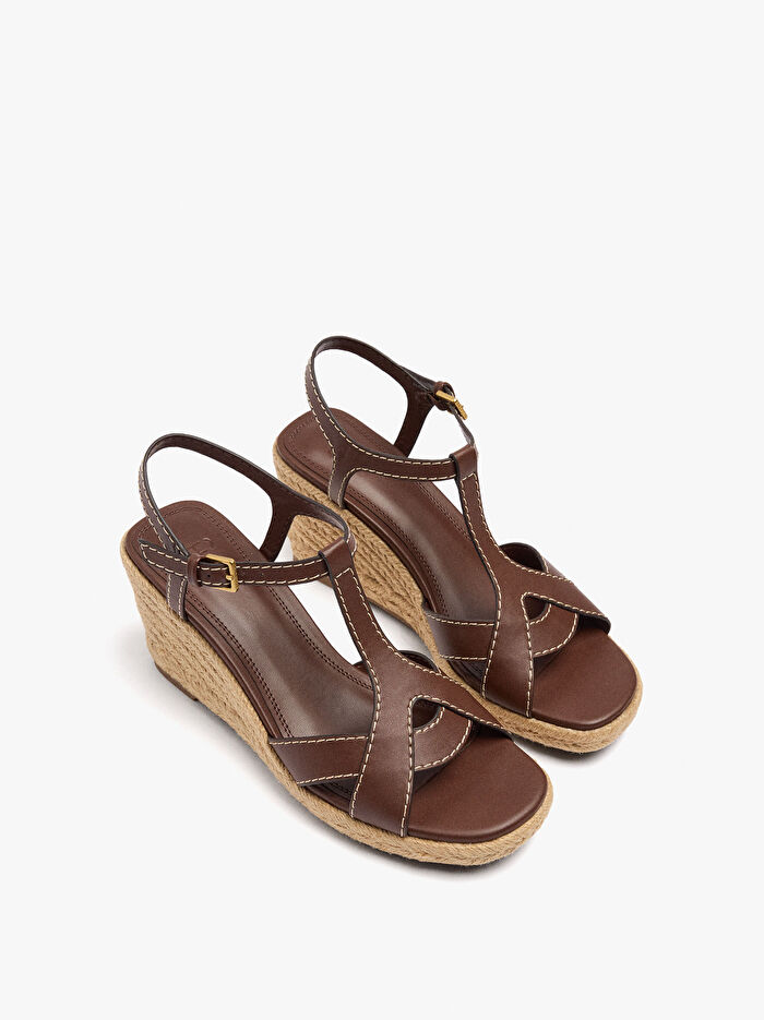 T-Bar Topuklu Sandalet