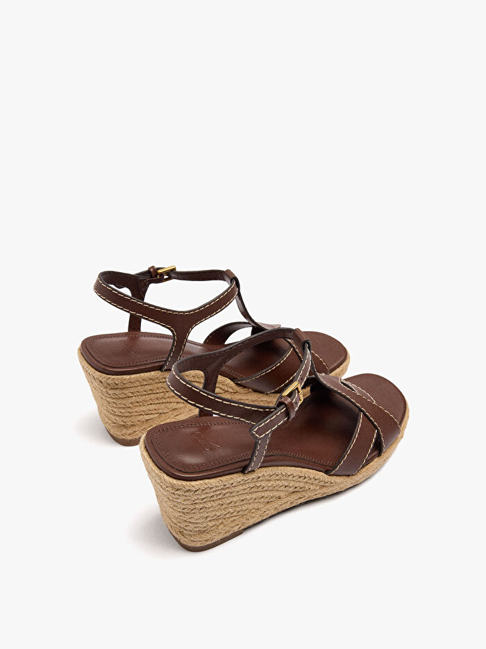 T-Bar Topuklu Sandalet