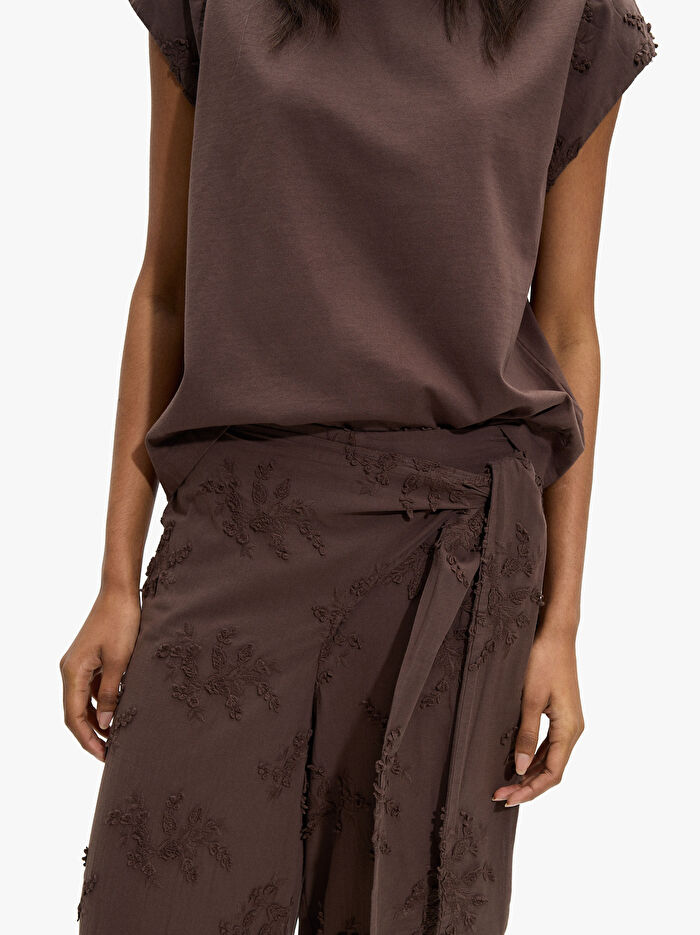 %100 Pamuklu Nakışlı Pantolon